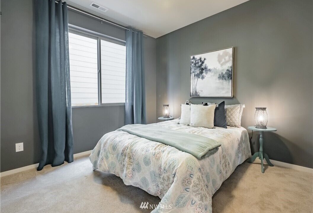 Photo of Others in Maple Valley