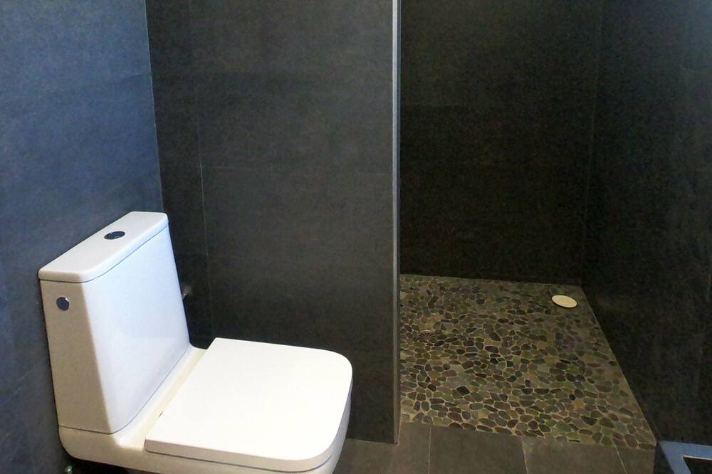 Photo of Bathroom in Sorgues
