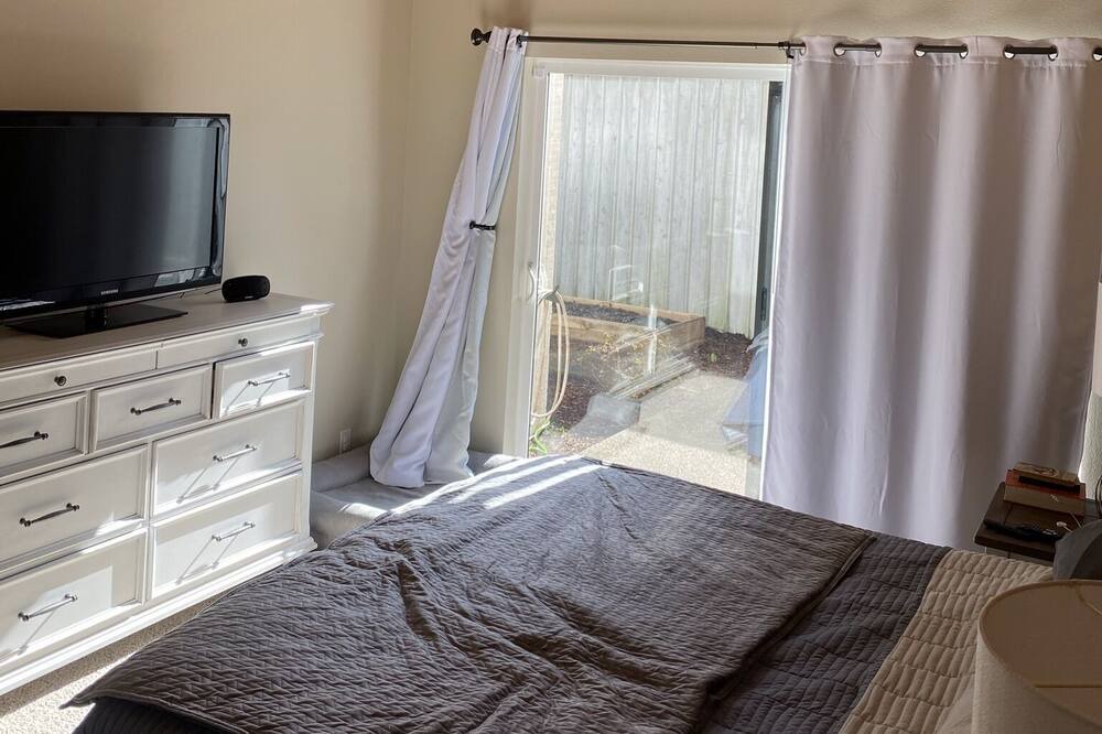 Photo of Others in Lincoln Beach