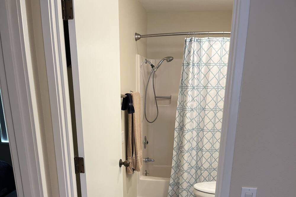 Photo of Others in Lincoln Beach