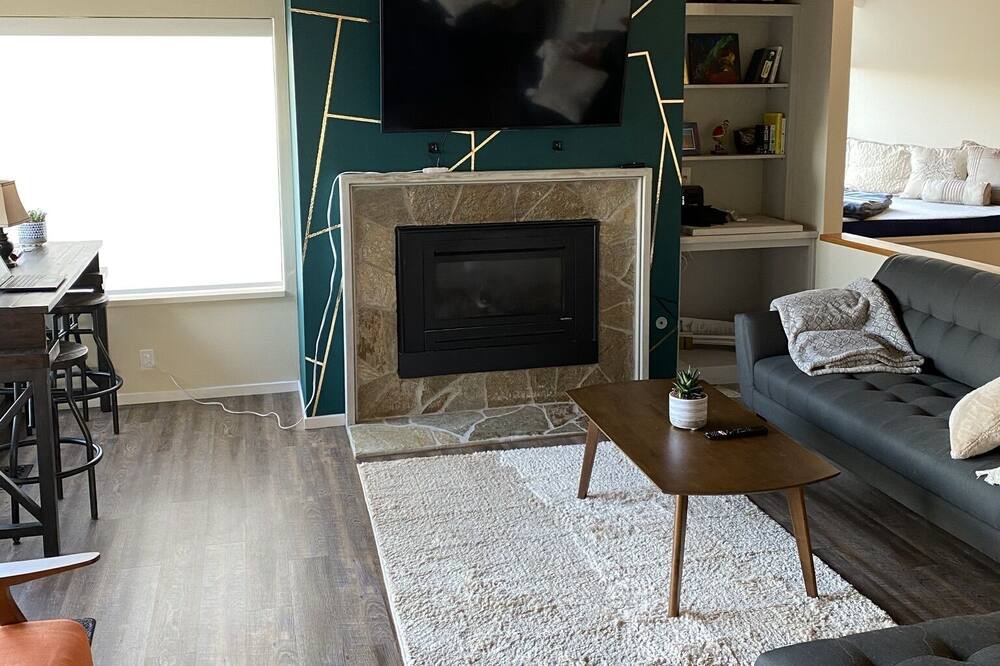 Photo of Livingroom in Lincoln Beach