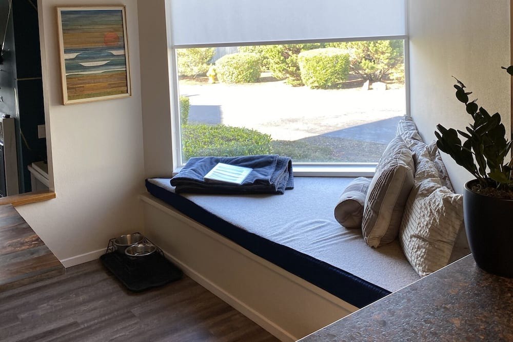 Photo of Others in Lincoln Beach