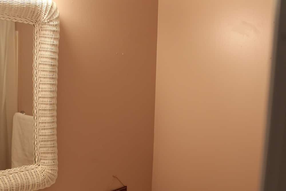 Photo of Bathroom in Lafontaine