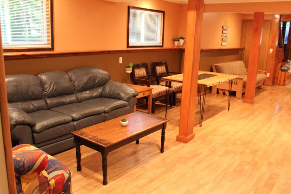 Photo of Livingroom in Lafontaine