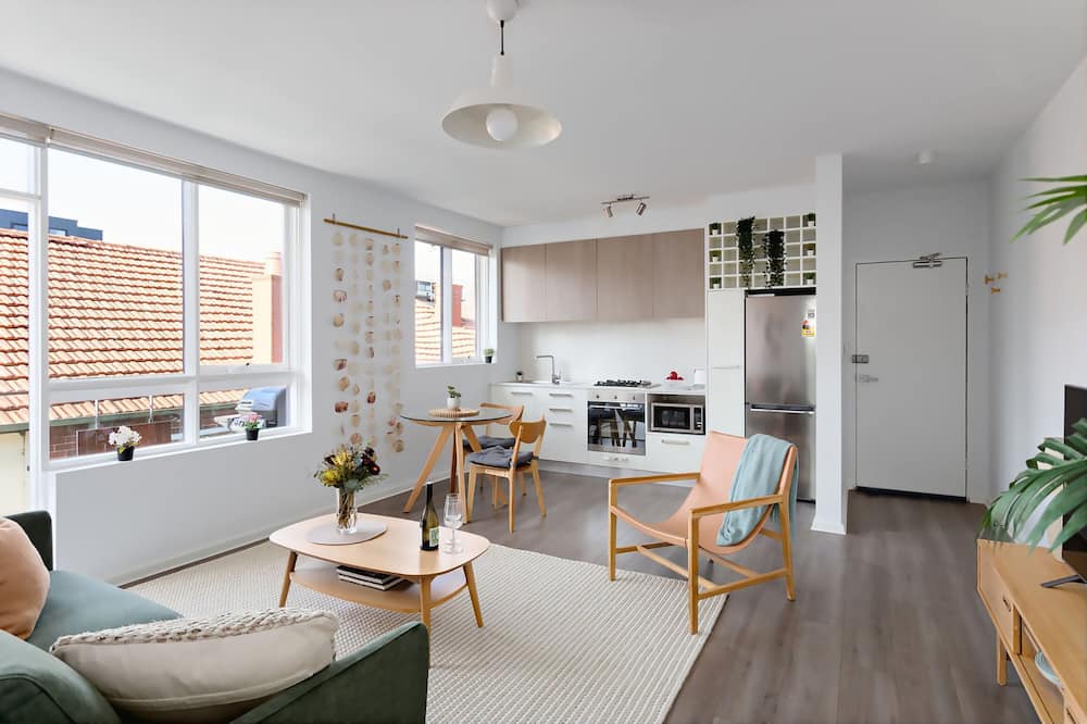 Photo of Others in Elwood