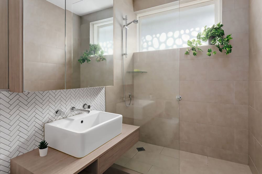 Photo of Bathroom in Elwood