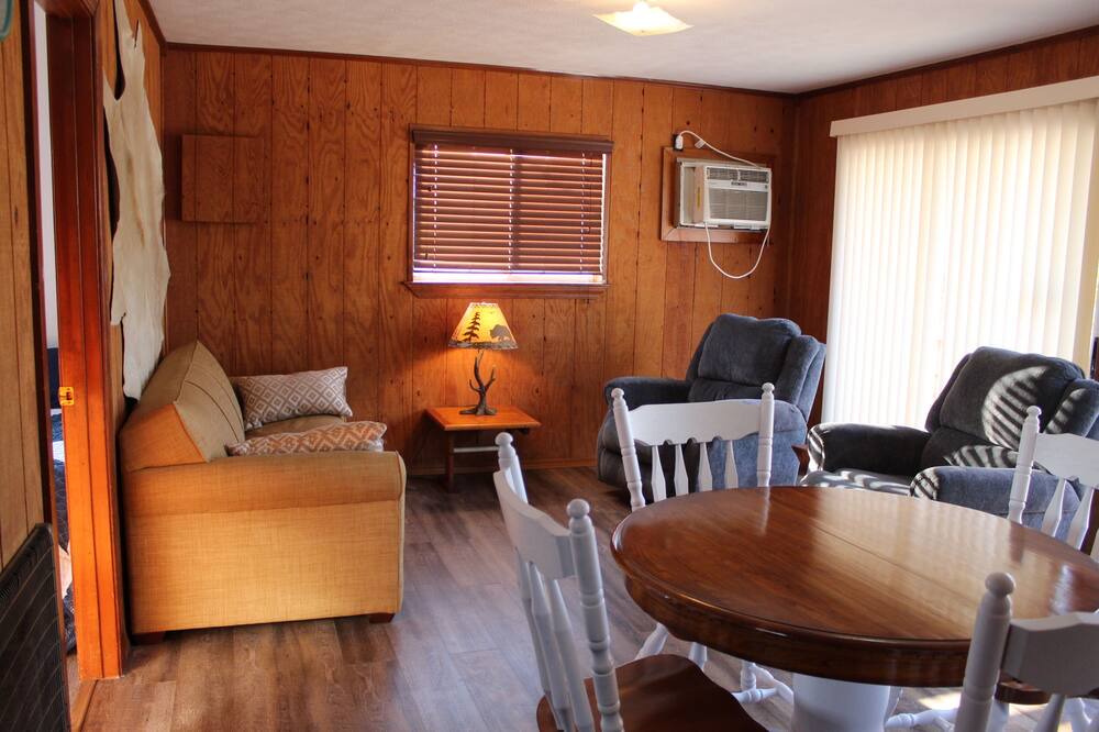 Photo of Livingroom in Oakland