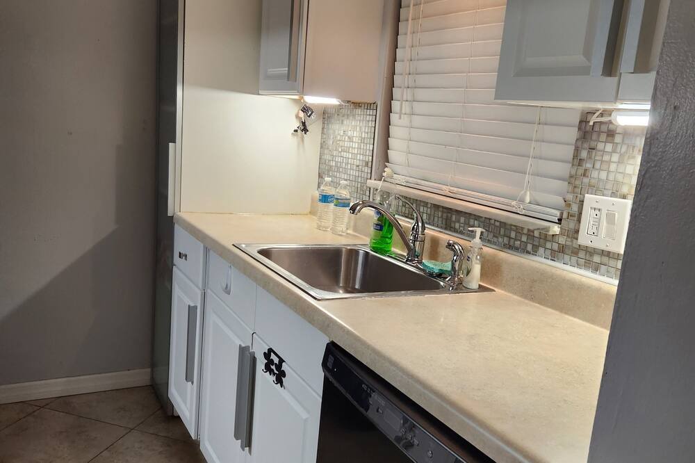 Photo of Kitchen in Oakland Park