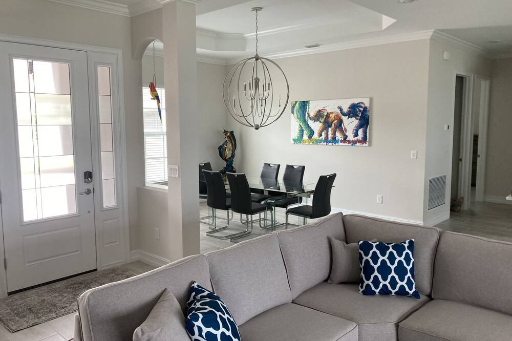 Photo of Livingroom in Biggar