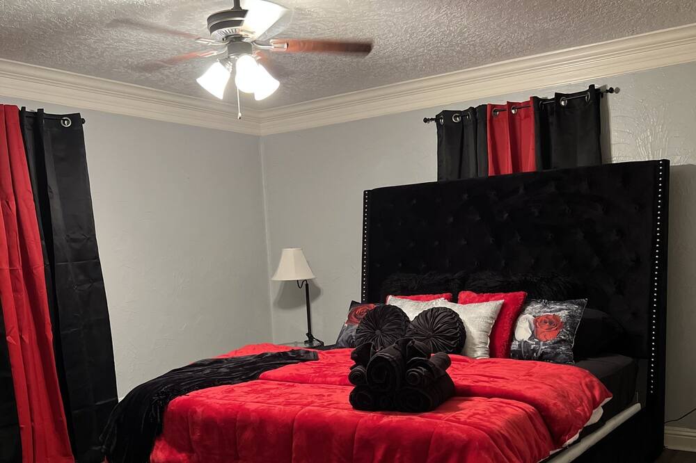 Photo of Bedroom in Elmo