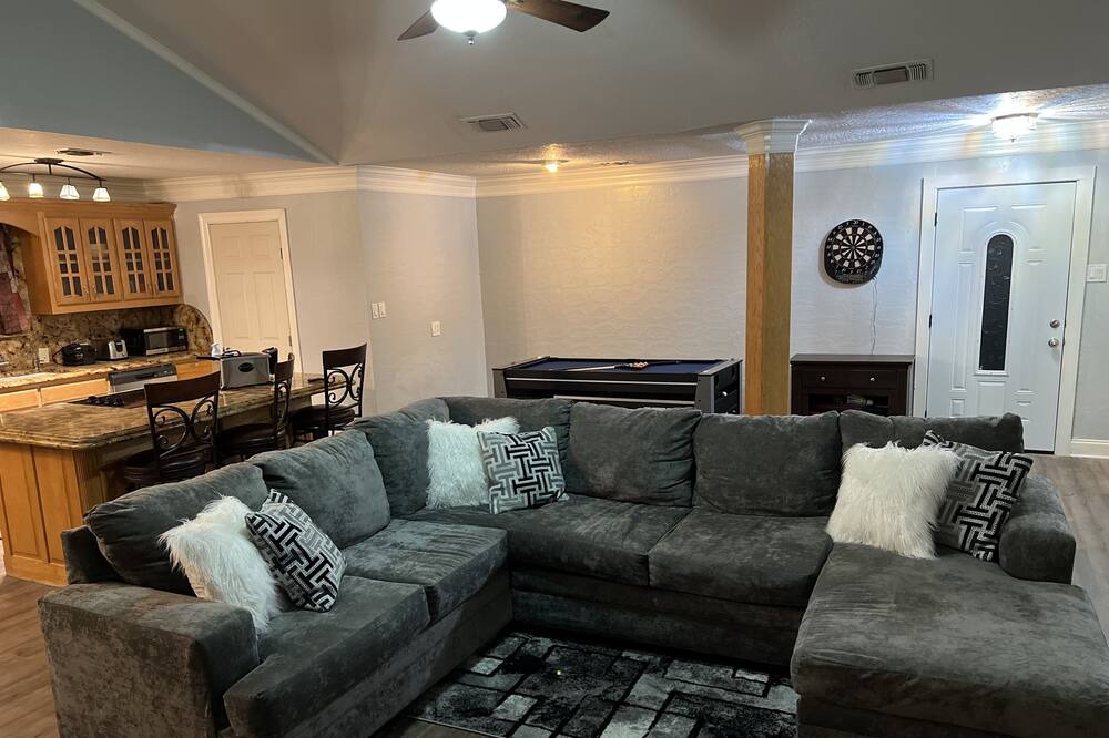 Photo of Livingroom in Elmo
