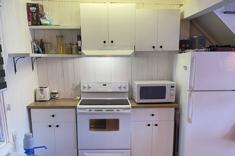 Photo of Kitchen in Chertsey