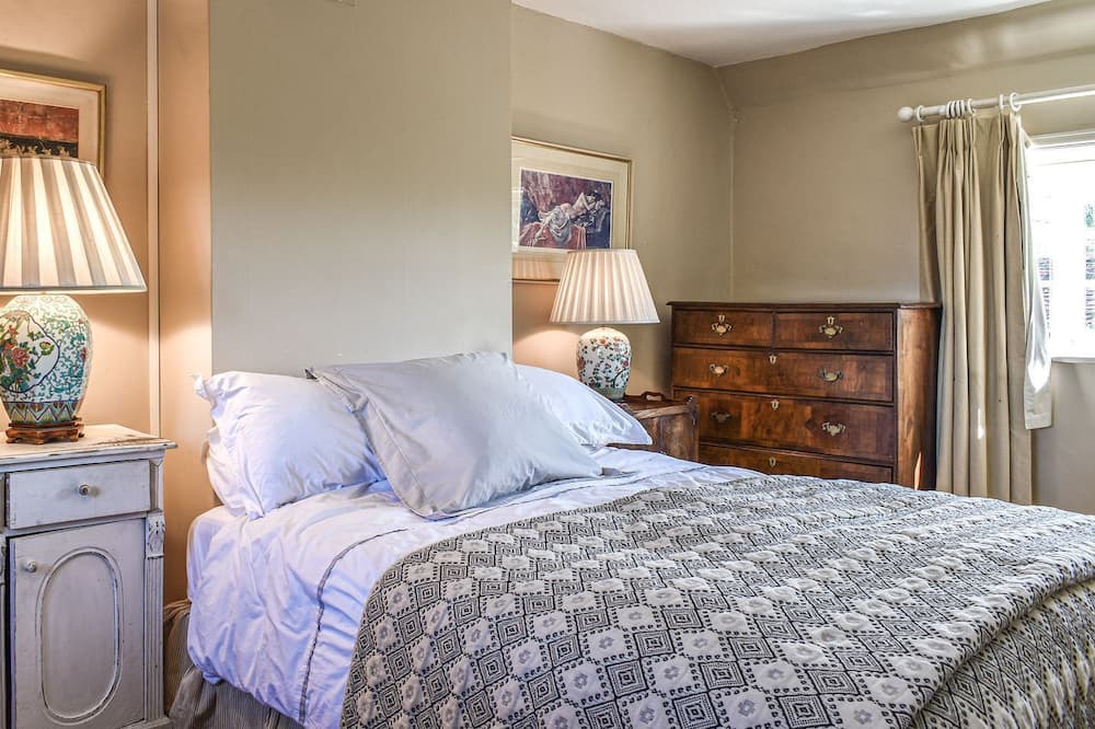 Photo of Bedroom in Farley