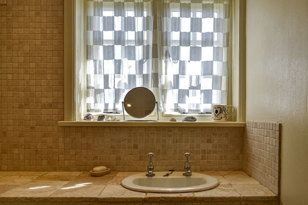 Photo of Bathroom in Farley