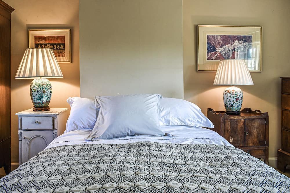 Photo of Bedroom in Farley