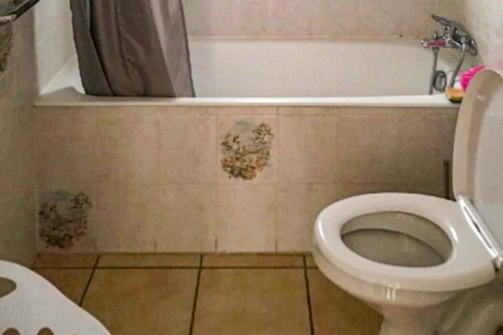 Photo of Bathroom in Cereste