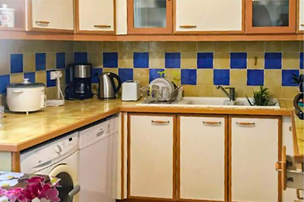 Photo of Others in Cereste