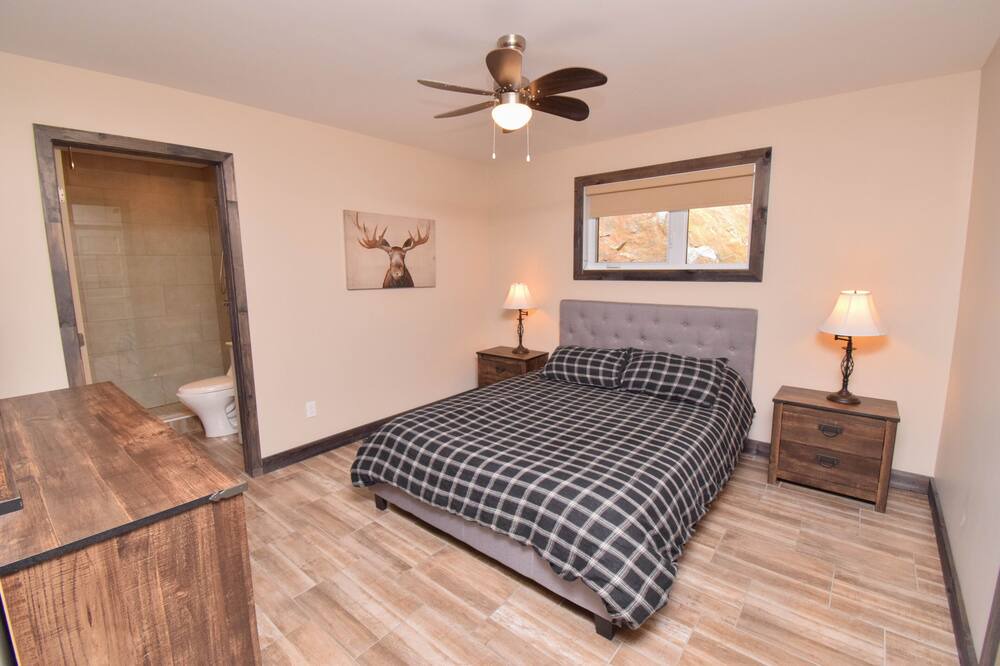 Photo of Bedroom in Cheneville