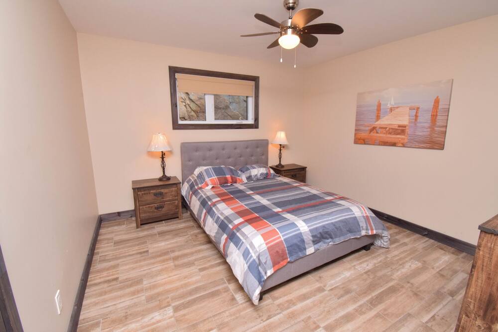 Photo of Bedroom in Cheneville