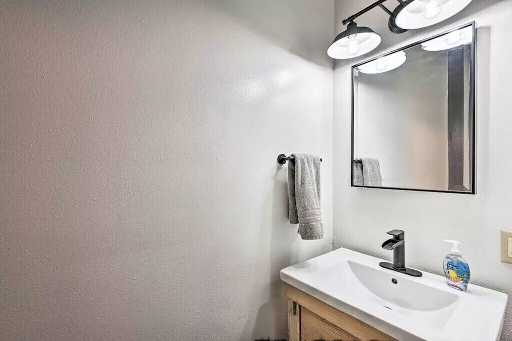Photo of Bathroom in Cedar Falls