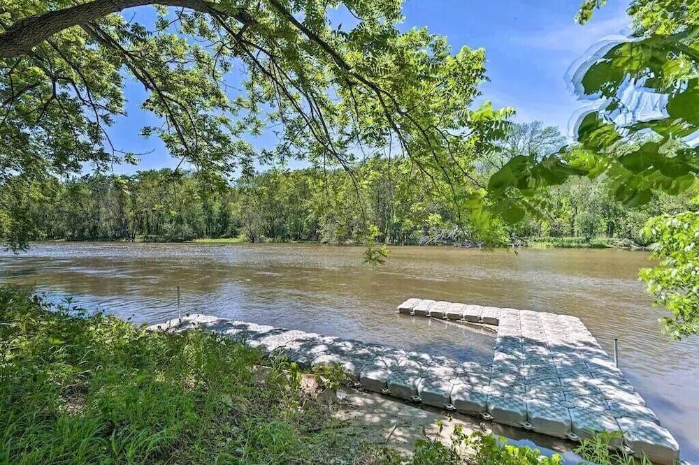 Photo of Outdoor in Cedar Falls