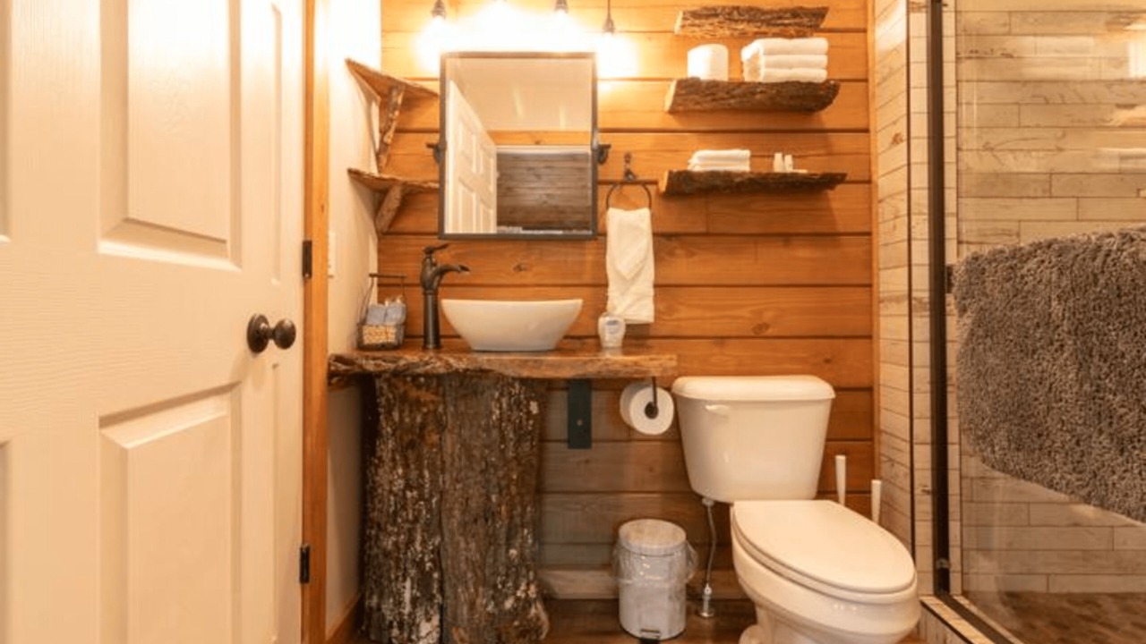 Photo of Bathroom in Mid America