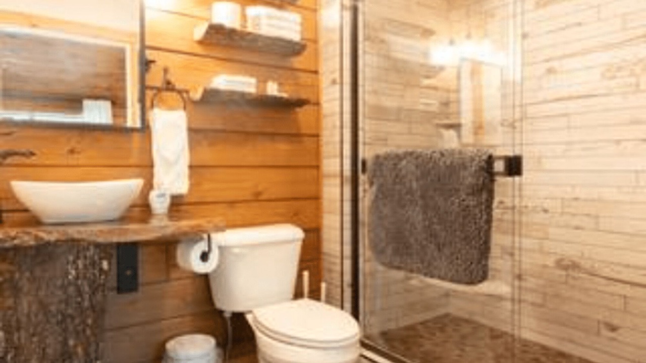 Photo of Bathroom in Mid America