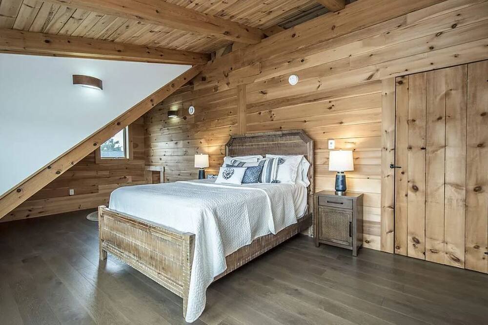Photo of Bedroom in Cows Bay