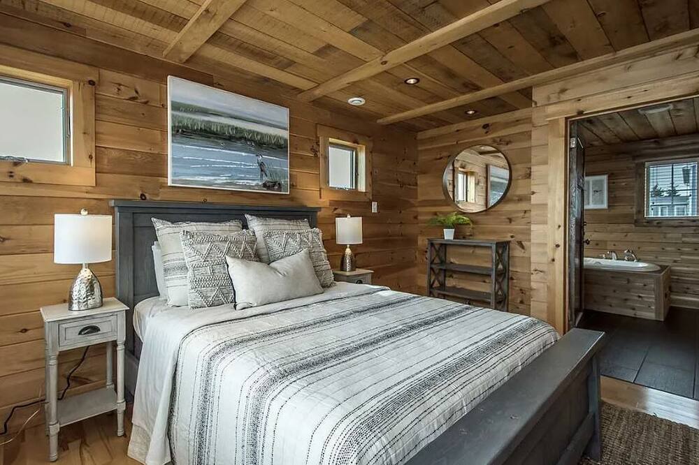 Photo of Bedroom in Cows Bay