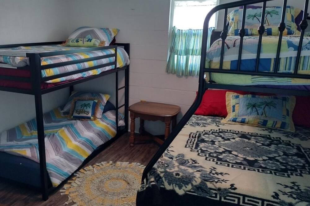 Photo of Bedroom in Taft