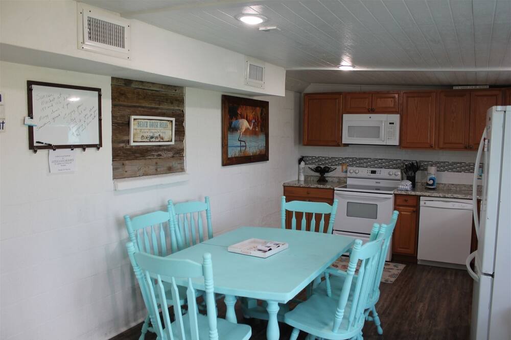 Photo of Kitchen in Taft