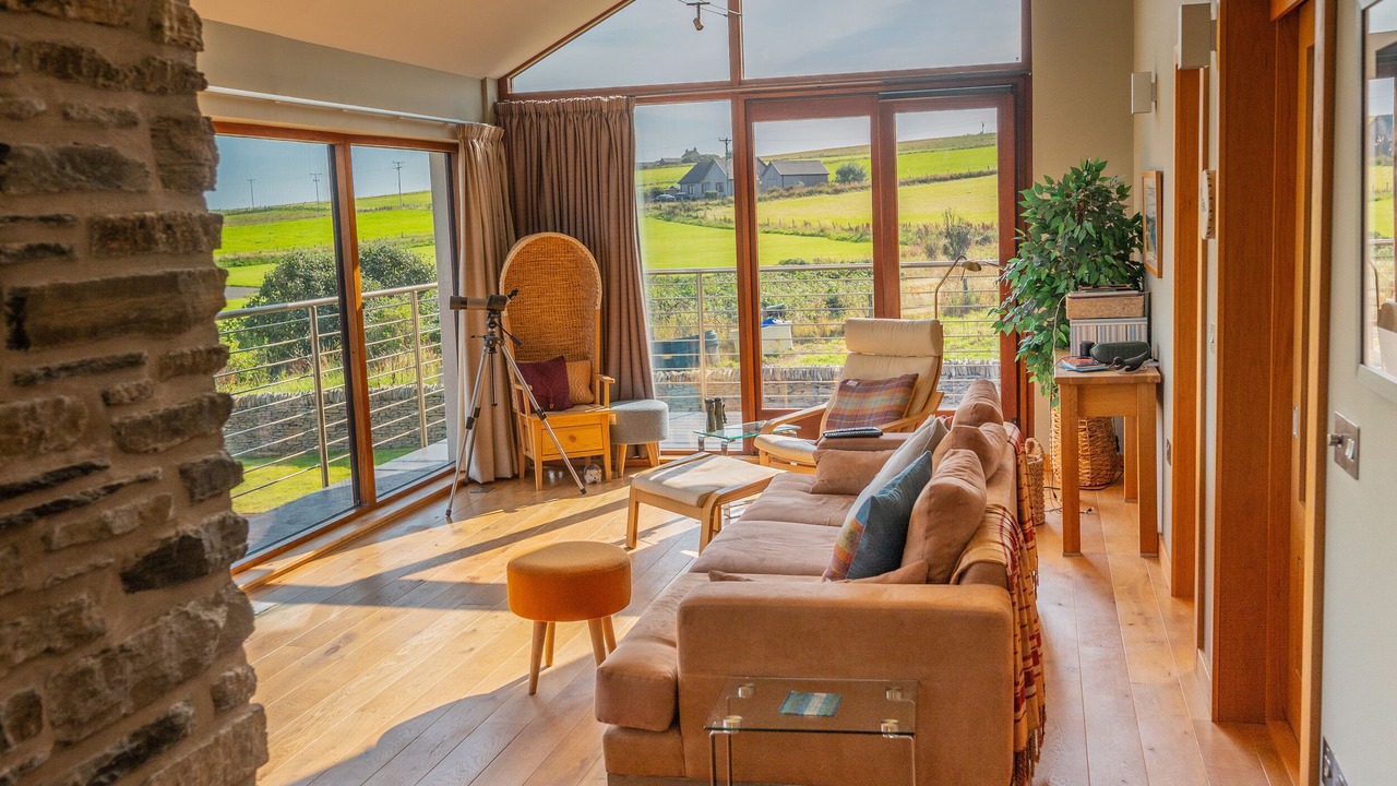 Photo of Livingroom in Hoy Island