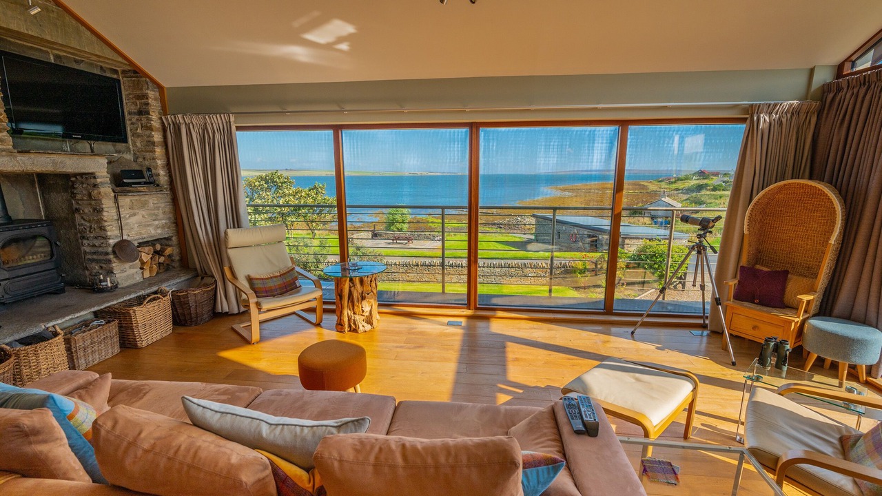 Photo of Livingroom in Hoy Island