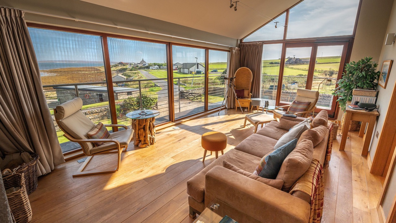 Photo of Livingroom in Hoy Island