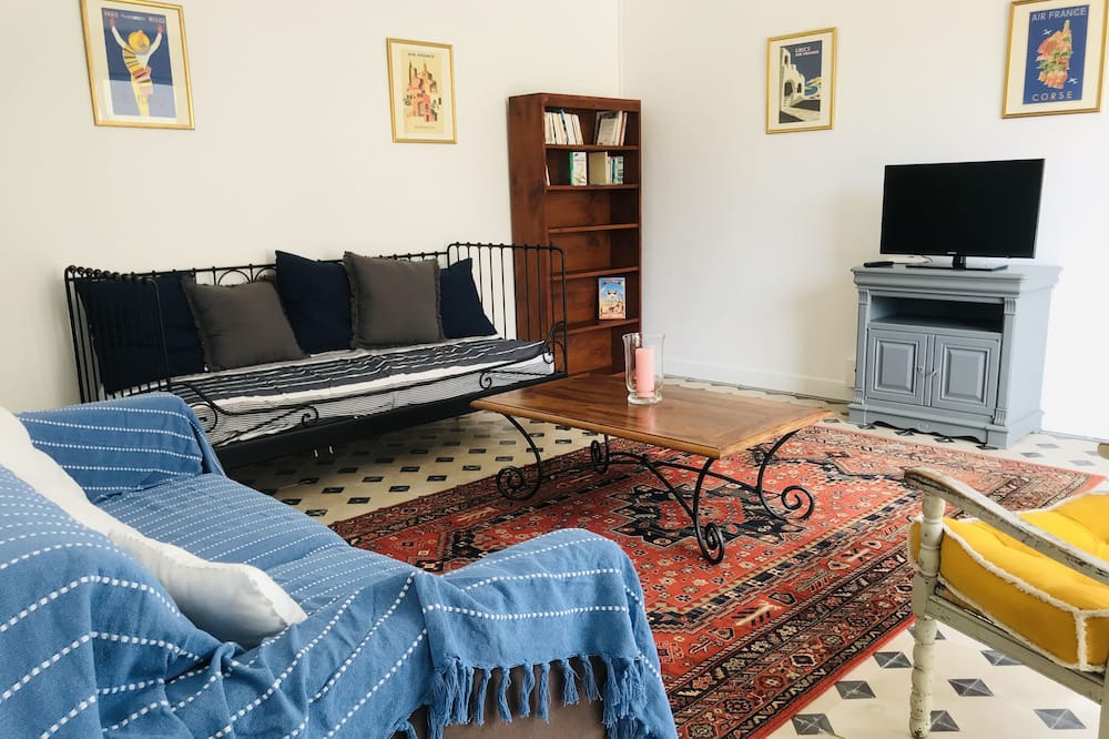 Photo of Livingroom in Thimert-Gatelles