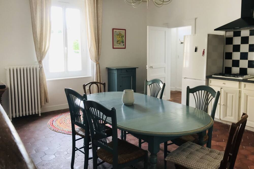 Photo of Kitchen in Thimert-Gatelles