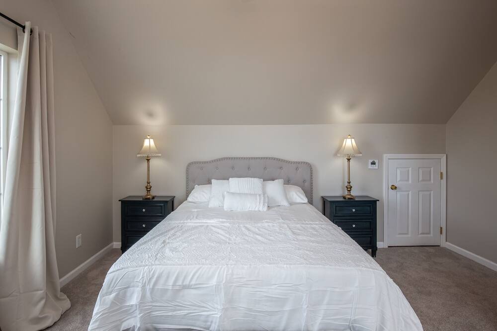 Photo of Bedroom in Thompson's Station