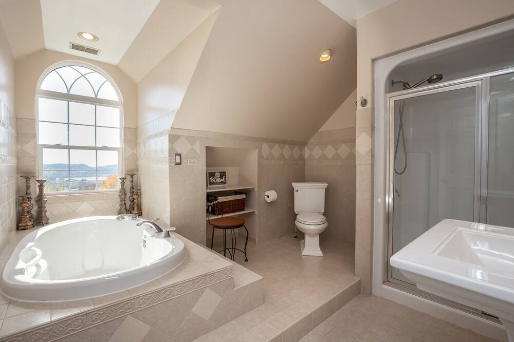 Photo of Bathroom in Thompson's Station