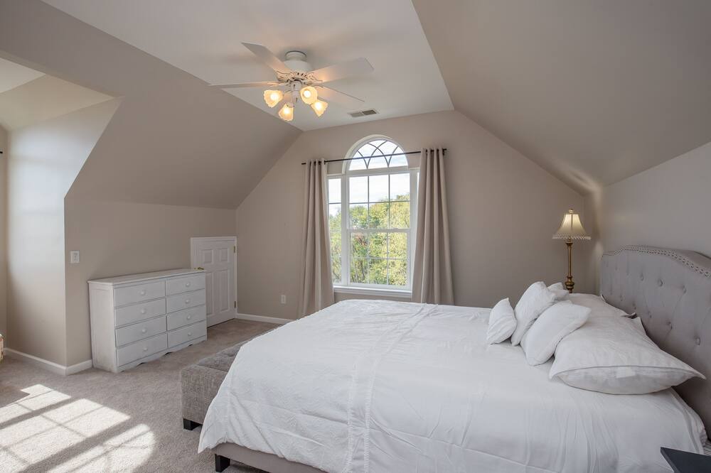 Photo of Bedroom in Thompson's Station