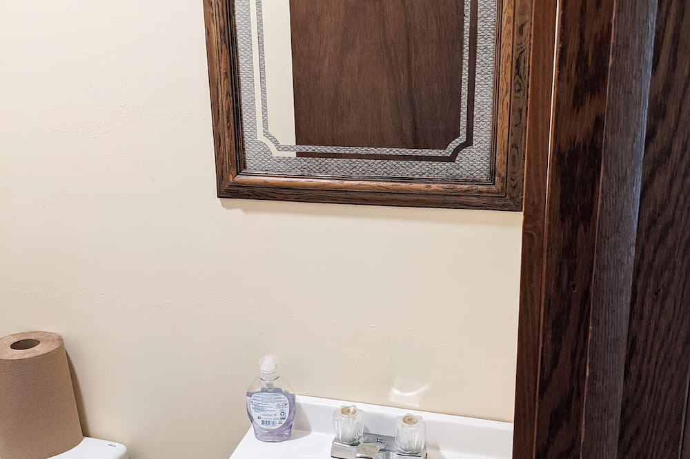 Photo of Bathroom in Buckingham