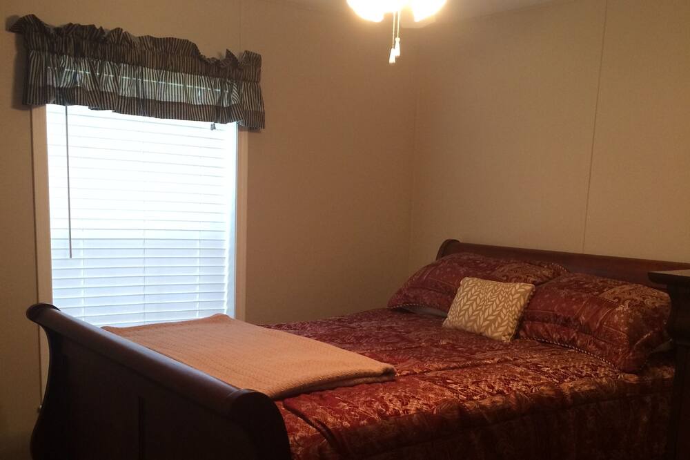 Photo of Bedroom in River Ranch