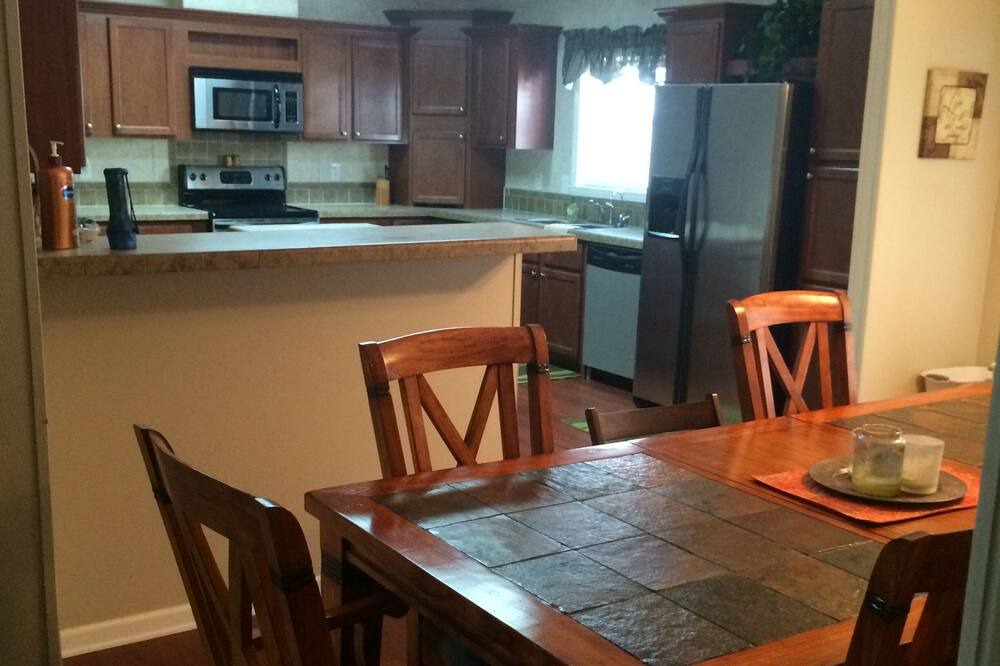 Photo of Kitchen in River Ranch