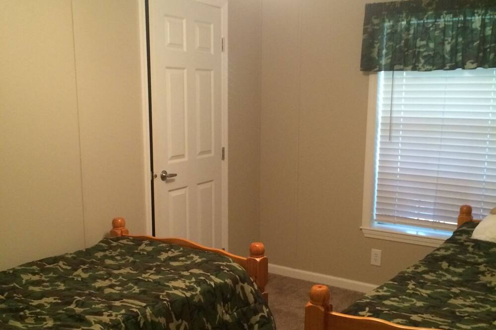 Photo of Bedroom in River Ranch