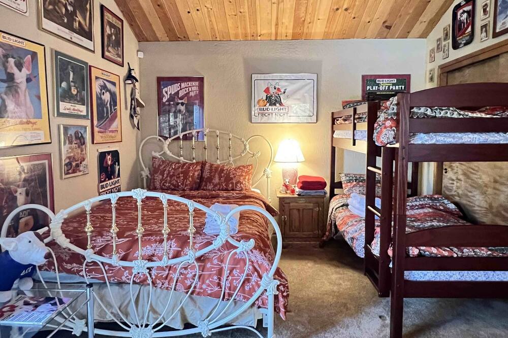 Photo of Bedroom in Arnold