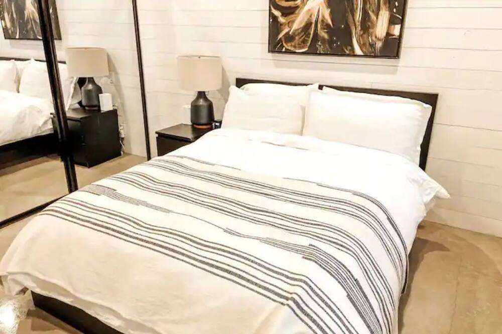 Photo of Bedroom in Loomis