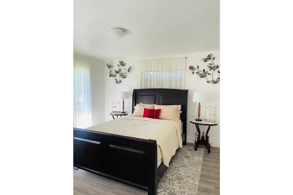 Photo of Bedroom in Ballast Point