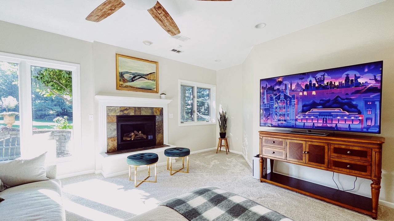 Photo of Livingroom in Overland Park