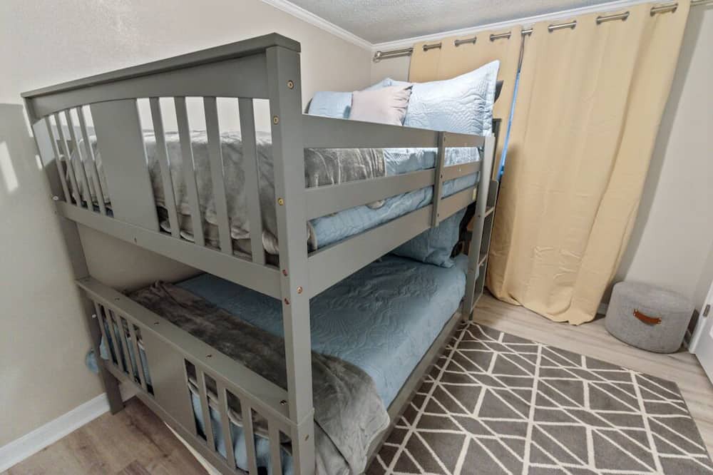 Photo of Bedroom in Saint Elmo