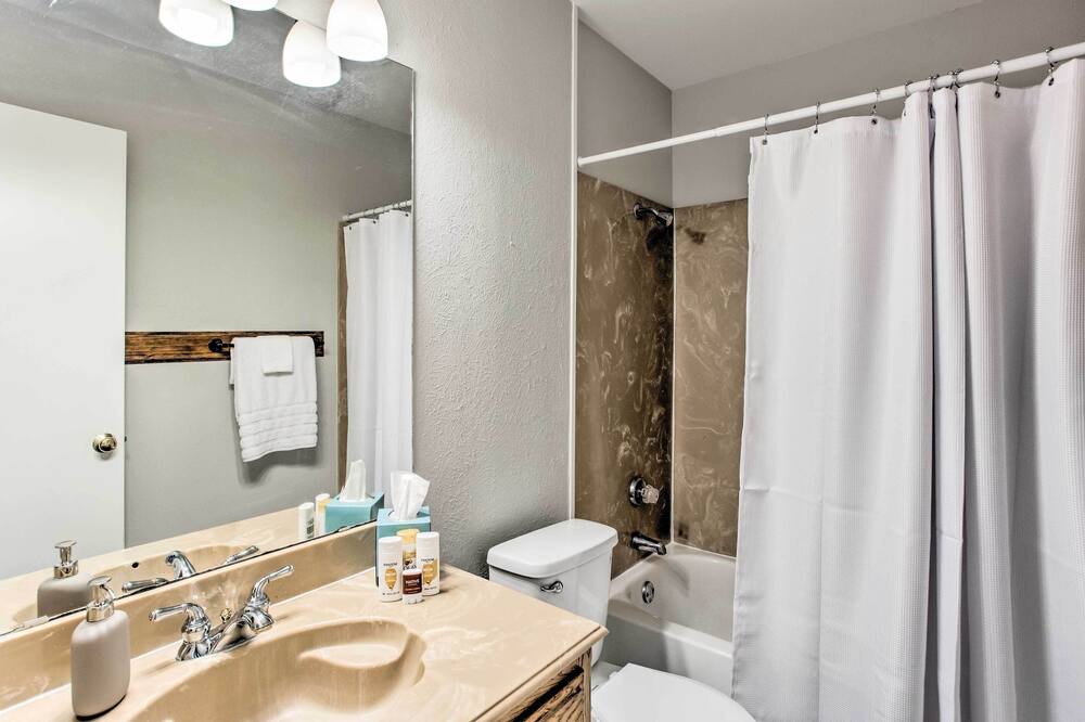 Photo of Bathroom in Cowley