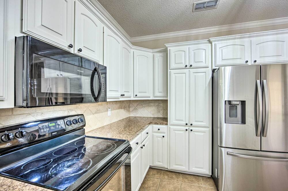 Photo of Kitchen in Whitehouse